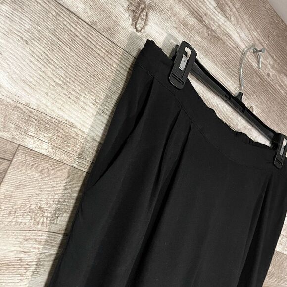 H&M high waisted black trouser - 12 - 🙂 3/$15 - Picture 3 of 8